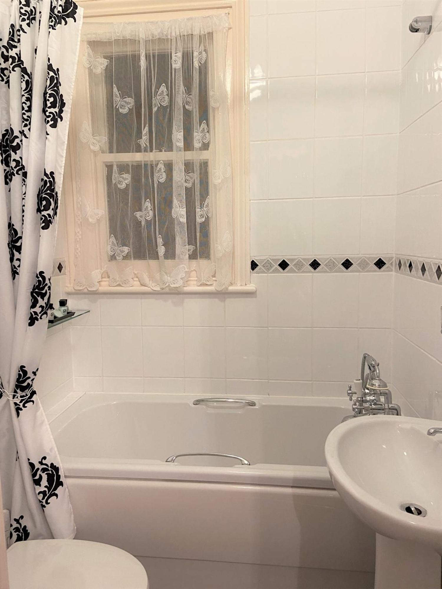 The Briars - Adults Only Hotel Paignton Room photo